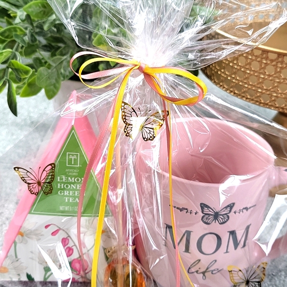Gift Bundle "Mom Life" Mug, Lemon Honey Green Teas, & Honey Stirrer - Picture 6 of 6